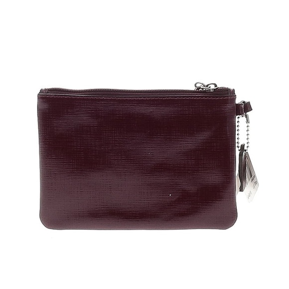 Brand NWT Coach Darcy Patent Bow Small Wristlet - Picture 2 of 6